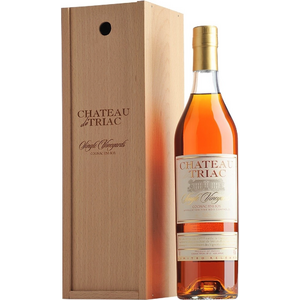 Коньяк Chateau de Triac, wooden box, 0.7 л