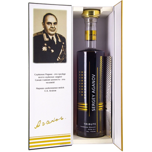 Коньяк "Ohanyan" Marshal Aganov, gift box, 0.7 л рис.1