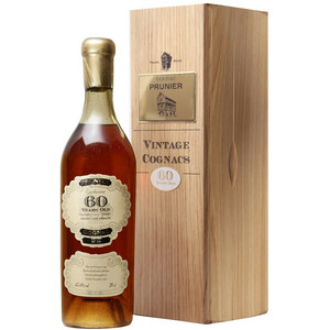 Коньяк "Prunier" 60 Years Old, Petite Champagne AOC, wooden box, 0.7 л