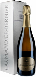Шампанское Larmandier-Bernier, "Vieille Vigne du Levant" Grand Cru Extra Brut, 2010, gift box