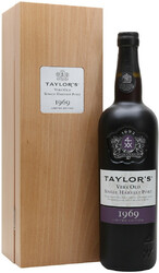 Портвейн Taylor's, Very Old Single Harvest Port, 1969, wooden box