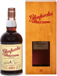 Виски Glenfarclas 2001 "Family Casks" (57,9%), wooden box, 0.7 л