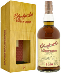 Виски Glenfarclas 1990 "Family Casks" (53,1%), wooden box, 0.7 л