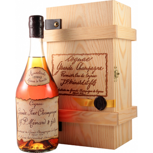 Коньяк Menard, "Ancestrale" Reserve de Famille, wooden box, 0.7 л