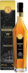 Коньяк "Nakhimov" Prestige, 10 Years Old, gift box, 0.5 л