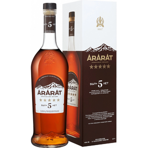 Коньяк "Арарат" 5 звезд, в подарочной коробке, 0.7 л