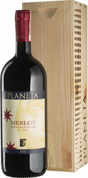 Вино Planeta. Merlot "Sito dell'Ulmo". wooden box. 1.5 л