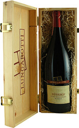 Вино Rubesco Riserva "Vigna Monticchio". Torgiano Rosso Riserva DOCG. wooden box. 1.5 л