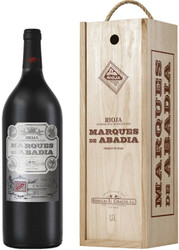 Вино Bodegas El Cidacos. "Marques de Abadia" Crianza. Rioja DOC. wooden box. 1.5 л