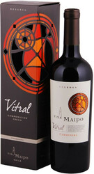 Вино Vina Maipo. "Vitral" Carmenere Reserva. gift box