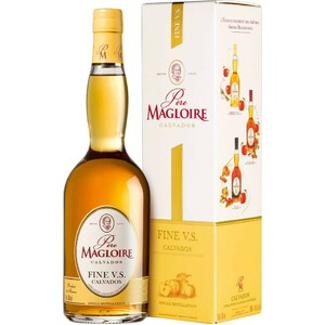 Кальвадос Pere Magloire Fine V.S, gift box, 0.7 л