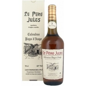 Кальвадос "Le Pere Jules" 3 Years Old, AOC Calvados Pays d'Auge, gift box, 0.7 л