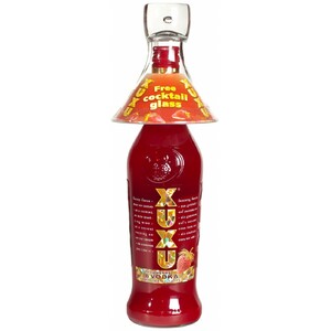 Ликер "XUXU" Strawberry & Vodka, with glass, 0.7 л