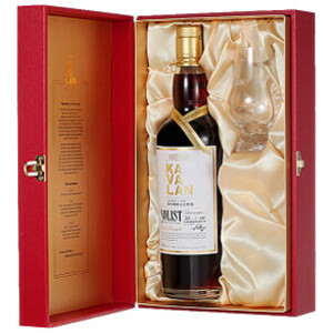 Виски Kavalan, "Solist" Sherry Cask (56,3%), gift box with glass, 0.7 л