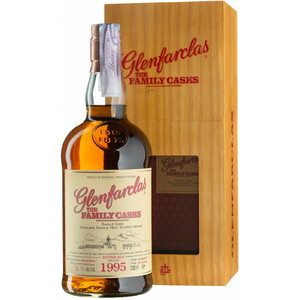 Виски Glenfarclas 1995 "Family Casks" (52,1%), wooden box, 0.7 л