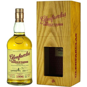 Виски Glenfarclas 1996 "Family Casks" (58,9%), wooden box, 0.7 л