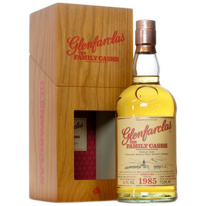 Виски Glenfarclas 1985 "Family Casks" (49%), in gift box, 0.7 л