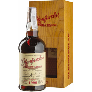 Виски Glenfarclas 1990 "Family Casks" (55,2%), wooden box, 0.7 л