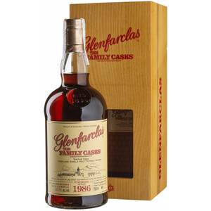 Виски Glenfarclas 1986 "Family Casks" (55%), wooden box, 0.7 л