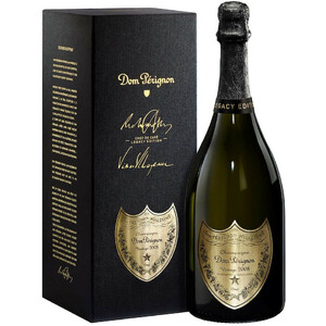 Шампанское "Dom Perignon". gift box "Legacy Edition"