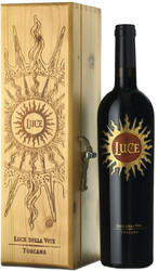 Вино "Luce". wooden box. 1.5 л