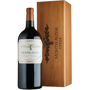 Вино Montes. "Alpha" Cabernet Sauvignon. wooden box. 1.5 л